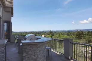 1161 Castle Oaks Dr, Napa, CA 94558 - Photo 2