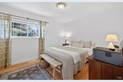 445 Marshall Avenue, Petaluma, CA 94952 - Photo 32