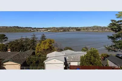 321 Alexander Street, Crockett, CA 94525 - Photo 2