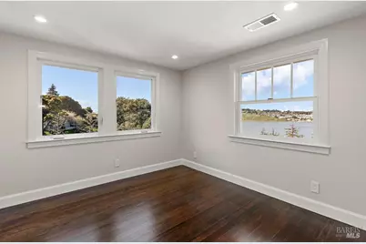 321 Alexander Street, Crockett, CA 94525 - Photo 32