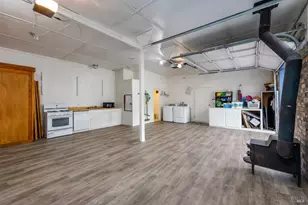 1096 W Standley St, Ukiah, CA 95482 - Photo 34