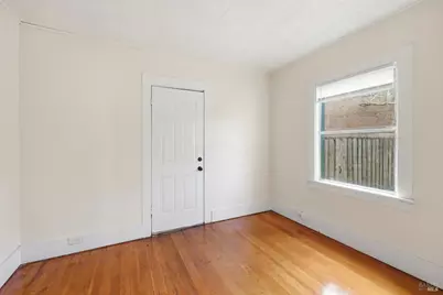220 Carrillo Street, Santa Rosa, CA 95401 - Photo 20