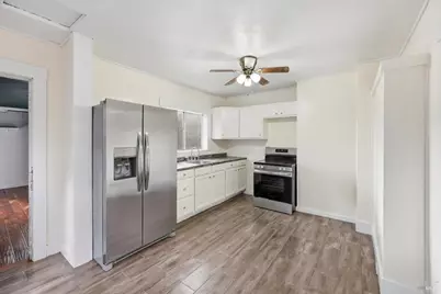 220 Carrillo Street, Santa Rosa, CA 95401 - Photo 8