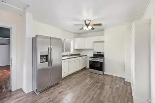 220 Carrillo St, Santa Rosa, CA 95401 - Photo 8