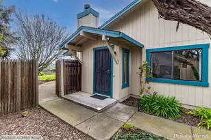 1474 London Cir, Benicia, CA 94510 - Photo 32