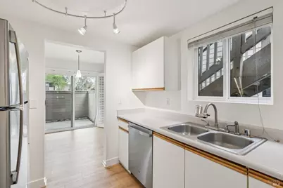 589 Mission Boulevard, Santa Rosa, CA 95409 - Photo 8