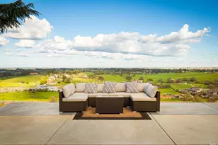 7413 English Hills Rd, Vacaville, CA 95688 - Photo 10