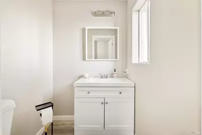 7413 English Hills Road, Vacaville, CA 95688 - Photo 38