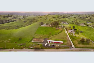 7413 English Hills Road, Vacaville, CA 95688 - Photo 90