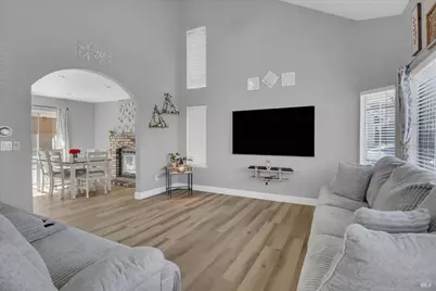 633 Country Lane, Oakley, CA 94561 - Photo 8