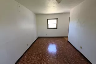 76275 Perry St, Covelo, CA 95428 - Photo 8