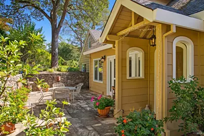 2399 Sobre Vista Road, Sonoma, CA 95476 - Photo 12