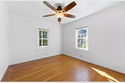 639 E 5th Street, Benicia, CA 94510 - Photo 20