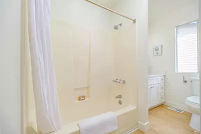 45 Del Oro Lagoon Drive, Novato, CA 94949 - Photo 30