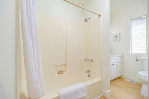 45 Del Oro Lagoon Dr, Novato, CA 94949 - Photo 30