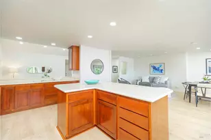 45 Del Oro Lagoon Dr, Novato, CA 94949 - Photo 16