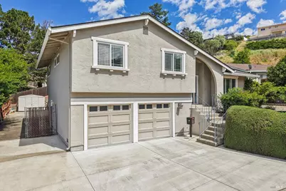 105 Woodstock Court, Benicia, CA 94510 - Photo 1