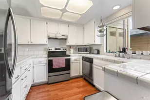 2142 Chianti Dr, Santa Rosa, CA 95403 - Photo 4