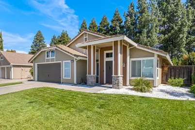 619 Rutgers Street, Vacaville, CA 95687 - Photo 2