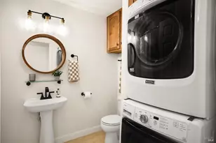 225 Burt St, Santa Rosa, CA 95407 - Photo 18