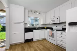 31 Front St, Healdsburg, CA 95448 - Photo 6