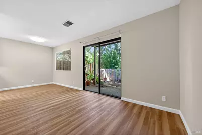 900 Cambridge Drive #3, Benicia, CA 94510 - Photo 6