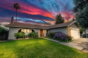 456 Marbella Ln, Vacaville, CA 95688 - Photo 2