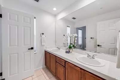 95 Summerbrooke Circle, Napa, CA 94558 - Photo 22