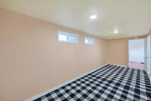 153 S Seymour St, Napa, CA 94559 - Photo 42