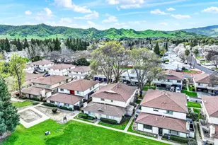 1941 Aletha Ln, Vacaville, CA 95687 - Photo 4