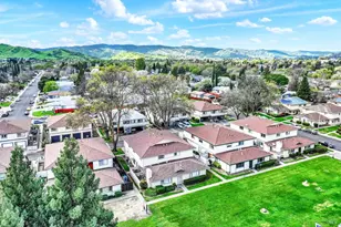 1941 Aletha Ln, Vacaville, CA 95687 - Photo 2