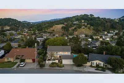 116 Twelveoak Hill Drive, San Rafael, CA 94903 - Photo 14