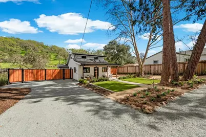2192 1st Avenue, Napa, CA 94558 - Photo 2