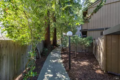106 Nicholas Court, Cotati, CA 94931 - Photo 16