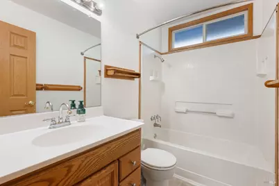 692 Linwood Street, Vacaville, CA 95688 - Photo 22