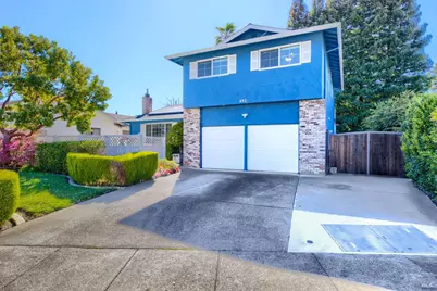 692 Linwood Street, Vacaville, CA 95688 - Photo 2