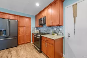 300 Robin Cir, Vacaville, CA 95687 - Photo 16