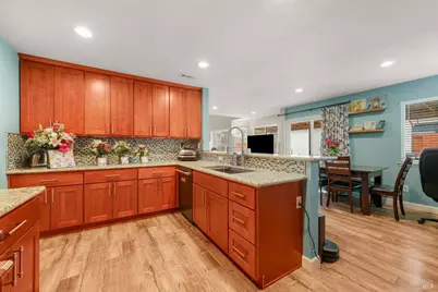 300 Robin Circle, Vacaville, CA 95687 - Photo 14