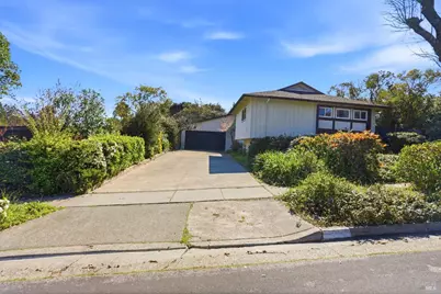 15 Alameda De La Loma, Novato, CA 94949 - Photo 2