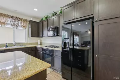 5348 Gramercy Circle, Fairfield, CA 94533 - Photo 12