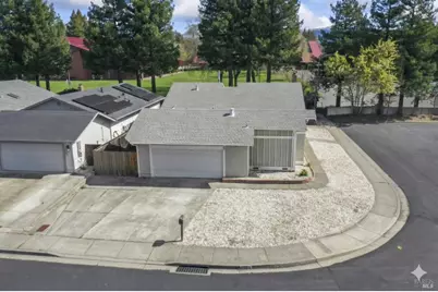 6498 Jacaranda Street, Rohnert Park, CA 94928 - Photo 2
