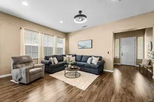 624 Emerald Hills Cir, Fairfield, CA 94533 - Photo 10