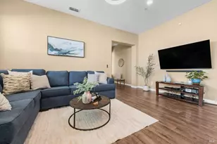 624 Emerald Hills Cir, Fairfield, CA 94533 - Photo 10