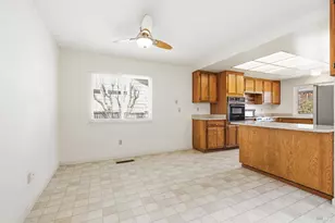 8886 Oakmont Dr, Santa Rosa, CA 95409 - Photo 18