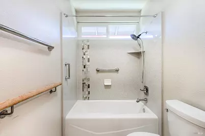 8886 Oakmont Drive, Santa Rosa, CA 95409 - Photo 34