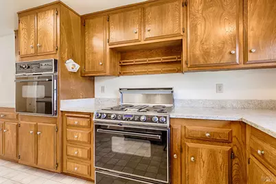 8886 Oakmont Drive, Santa Rosa, CA 95409 - Photo 16