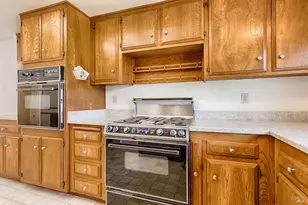 8886 Oakmont Dr, Santa Rosa, CA 95409 - Photo 16