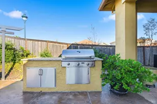 2000 Linden Ct, Vacaville, CA 95688 - Photo 46