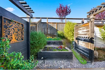 2000 Linden Court, Vacaville, CA 95688 - Photo 50