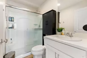 2874 Shaver St, Fairfield, CA 94533 - Photo 8